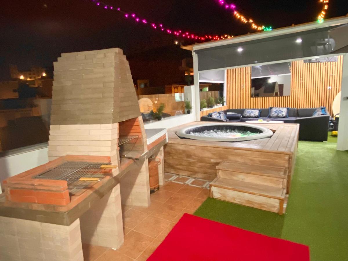 Appartement Avec Terasse Jaccuzi Barbecue Netflix Vue Sur Mer Totalement Gratuit Sans Supplement Al Hoceima Exterior photo